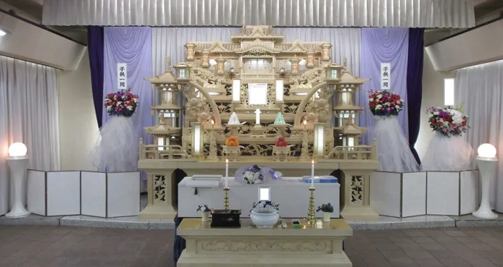 祭壇全体