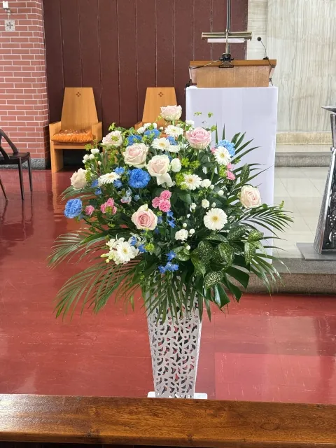 左供花