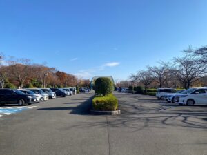 思い出の里会館の駐車場の写真を表示