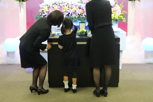さいたま市西区で安い費用の葬儀をご希望なら身内のみでゆっくり見送る家族葬