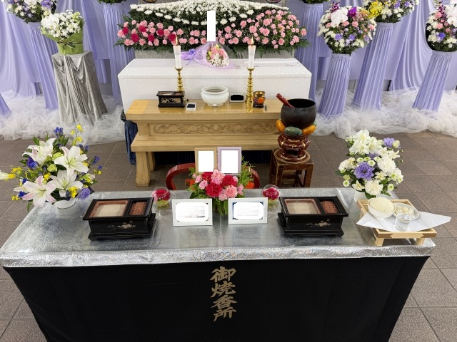 焼香台